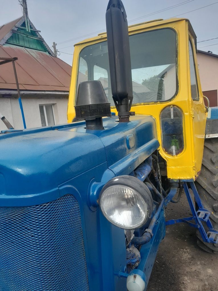 Трактор Юмз 6 в доброму стані