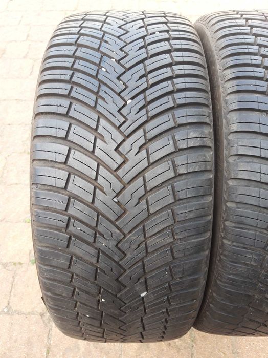 Opony całoroczne 225/40/19 93Y Pirelli All Season SF-2 Cinturato