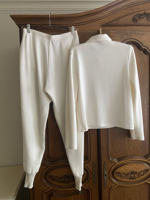 M-L Zara костюм жіночий прогулянковий айворі