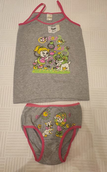 Набор майка и трусики на девочку новые, 6-8 лет