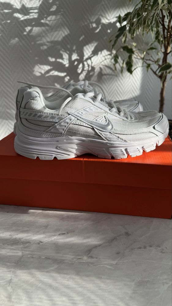 Кросівки Nike Initiator