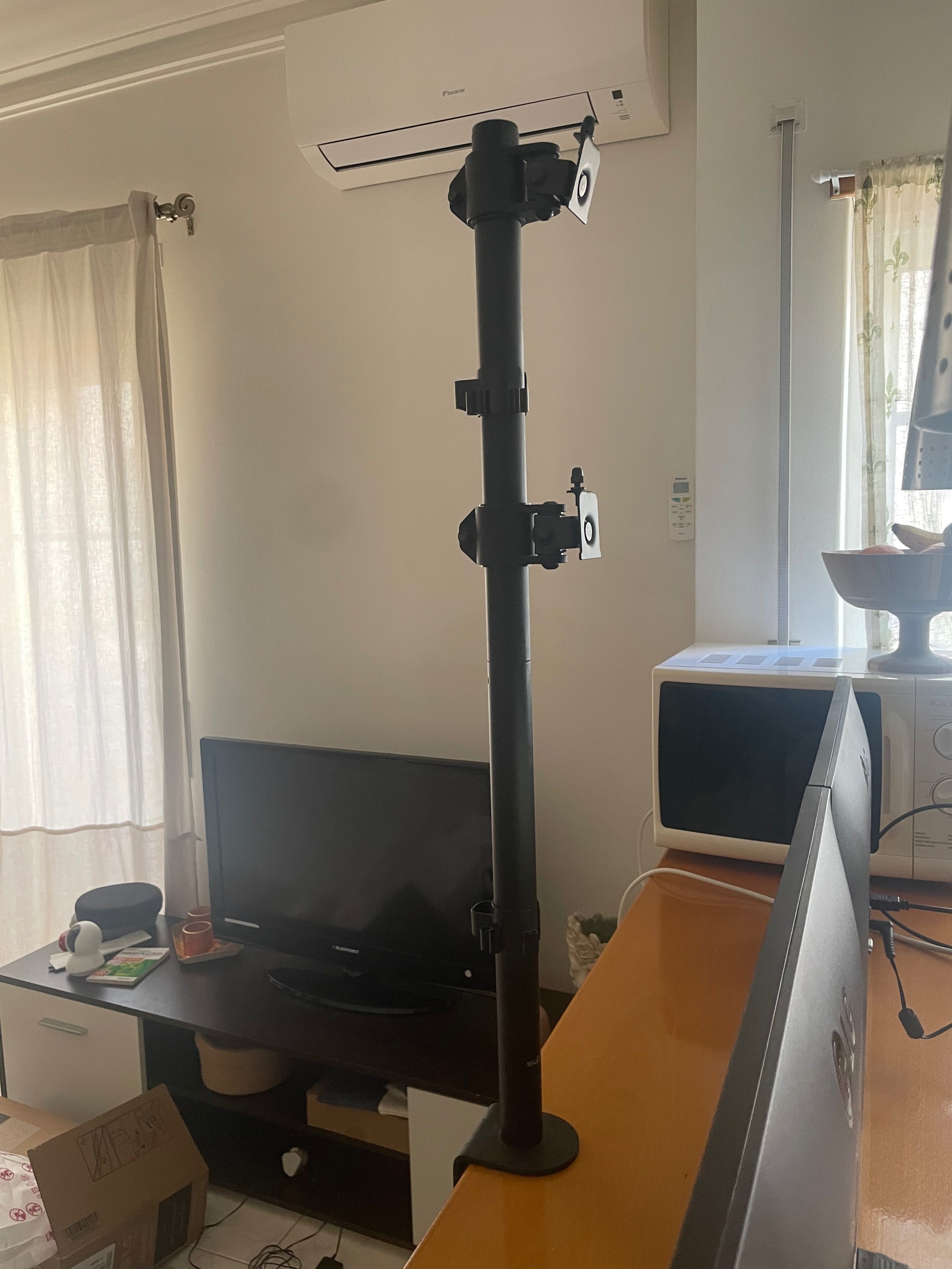 Suporte vertical duplo Suptek p/ monitores 13'' a 27''