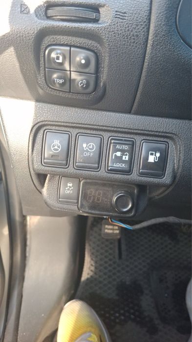 Продам Ниссан Лиф