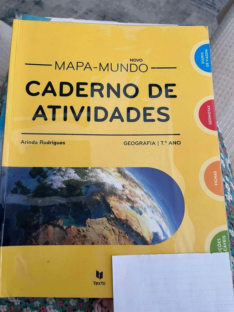 Caderno de actividades de geografia