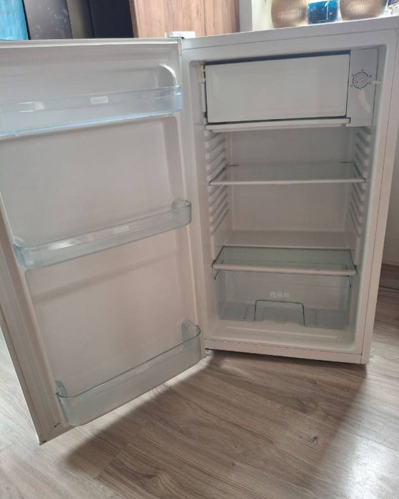 Lodówka, chłodziarka mała