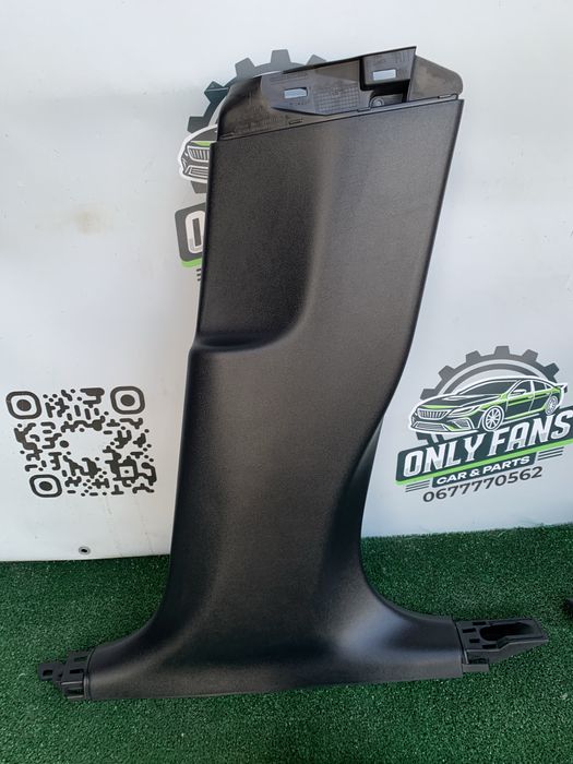 Tesla Y 2020-2024 накладка центральної стійки стойки ліва права