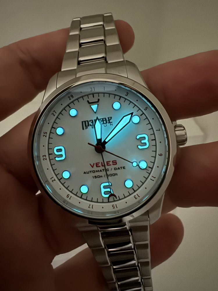 Nowy zegarek Perun VELES pearl white, pointer date – emaliowana tarcza