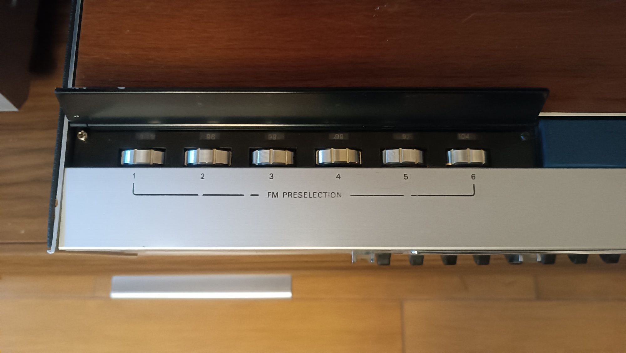 Amplituner vintage z lat 70 Philips 22RH 720