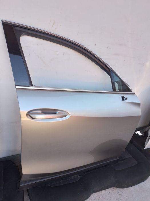 Двері праві на Lexus UX Лексус ЮХ 19-23 року