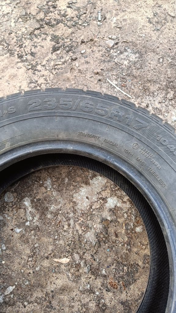 Шини 235/65r17 Continental