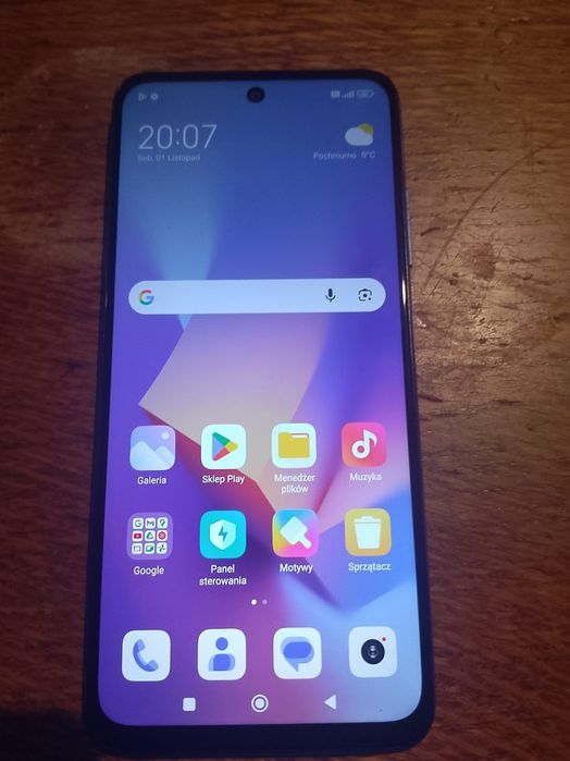 Smartfon 4/64 5g ładnym stanie