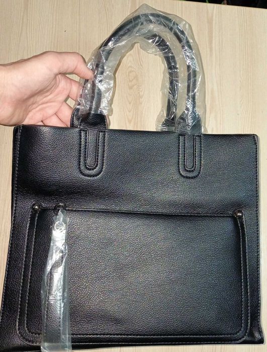 Сумка чорна жіноча