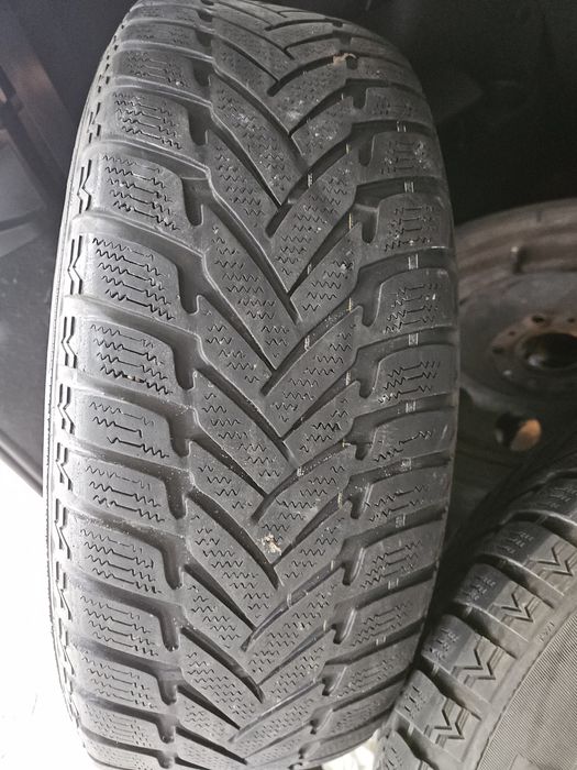 Opony zimowe 195/65 R15 + stalówki