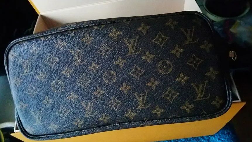 torebka torba saszetka pochette Luis Louis Vuitton LV Neverfull