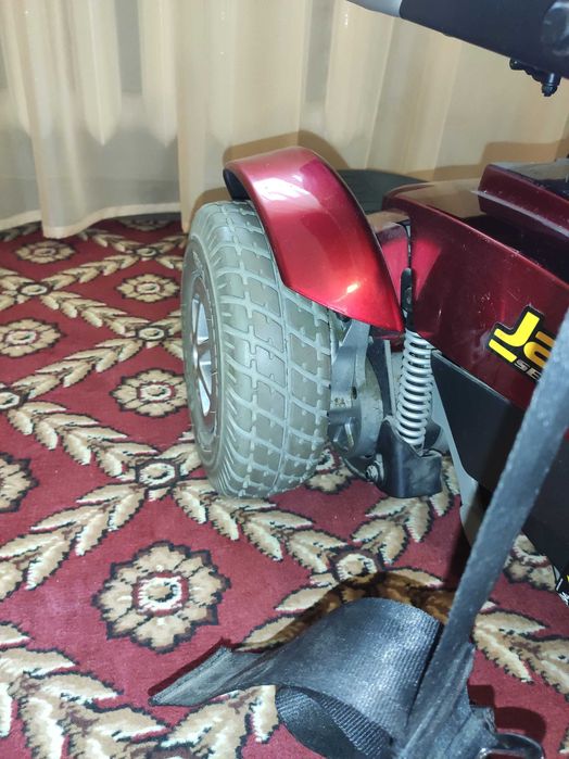 Электрическая инвалидная коляска Jazzy Select