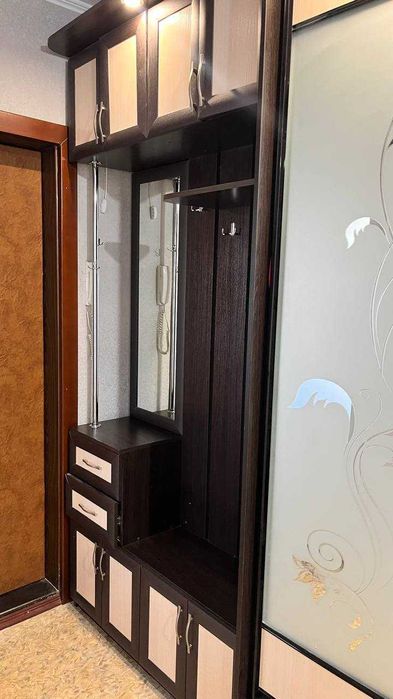 ТЕРМІНОВО!  Меблі у передпокій