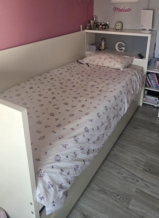 Cama dupla com cabeceira Ikea Flaxa