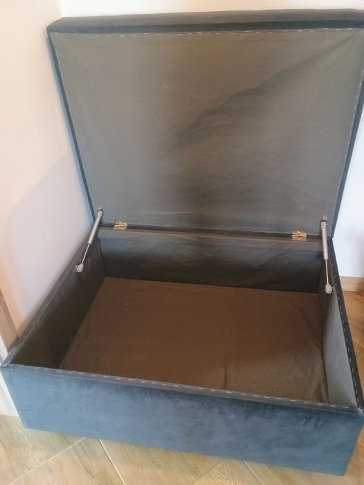 Pufka 90*70*45 stan bardzo dobry.