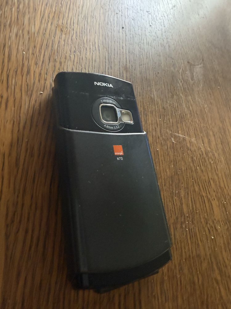 Telefon Nokia N70