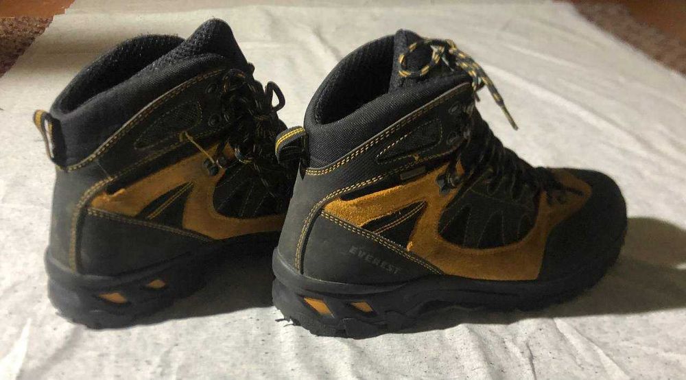 Туристичні чоботи Everest