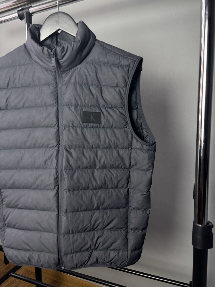 Calvin Klein жилетка