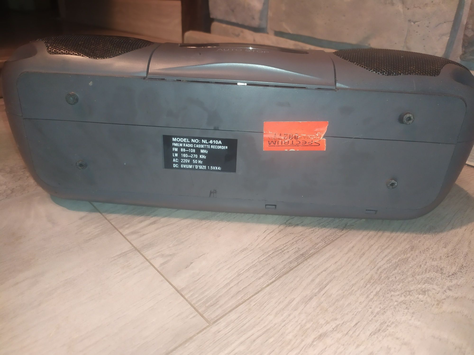 Radiomagnetofon Panasonix NL-610A
FM/LW Radio Cassette Recorder
