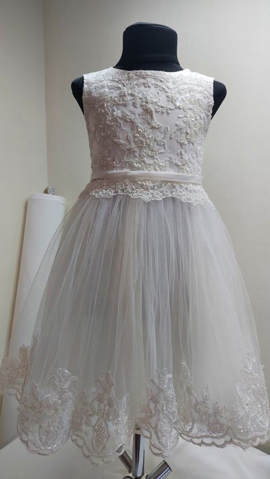 Святкова сукня ( нарядное платье)