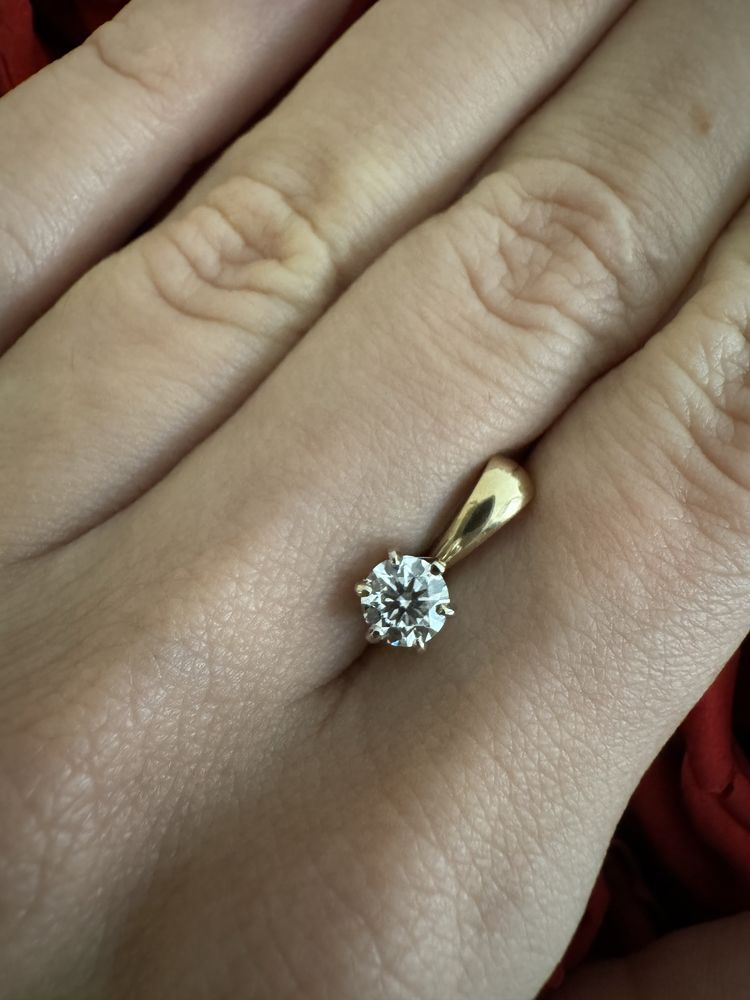 Zawieszka/wisiorek 585 z diamentem 0,5 ct VS1 D, z certyfikatem IGI