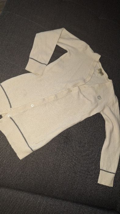 Sweterek B.J.Charles dla dziewczynki 134/140 Lanamerino ecru