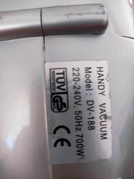 Mini Aspirador de Corrente