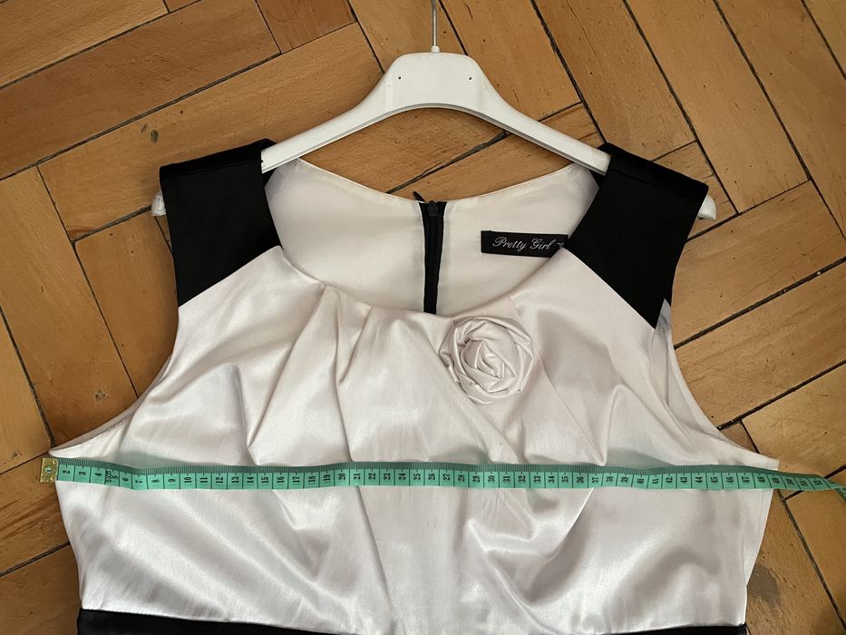 Elegancka sukienka Pretty Girl 40 XL wesele komunia elegancka