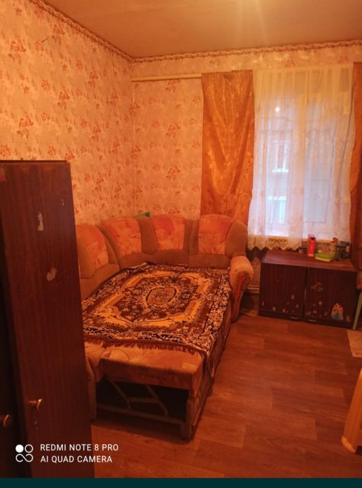 Здається кімната в гуртожитку в Тяжилові