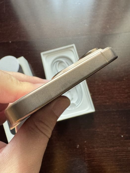 iPhone 16 Pro 256Gb Desert 1 цикл, MDM, Гарантия до августа