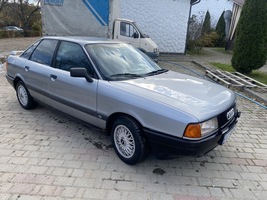 Ауді 80 Бочка 1.8 Газ Бензин