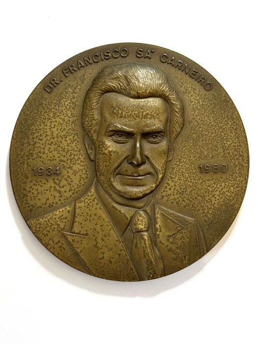 medalha Dr. Francisco Sá Carneiro, Escultor Baltazar, Ø90mm