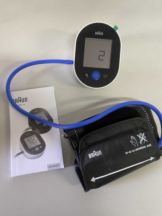 Braun ExactFit 2, ciśnieniomierz naramienny