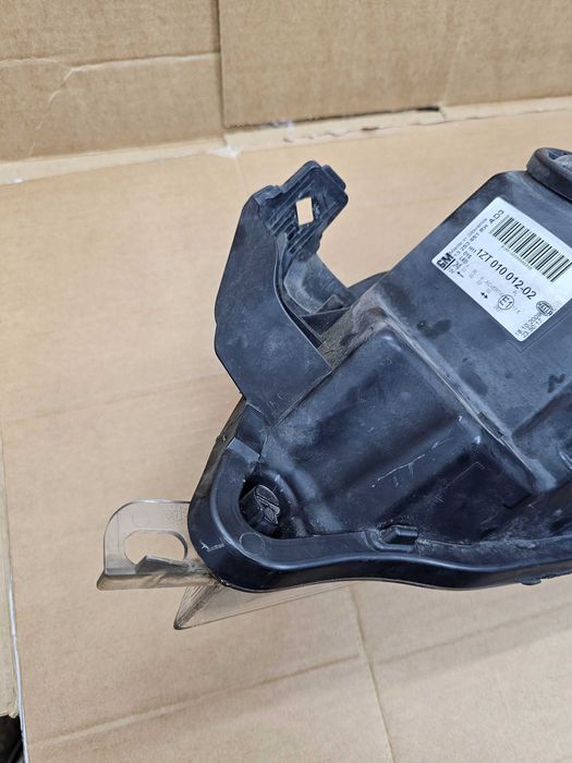 Reflektor Prawy Opel Astra J Xenon Led