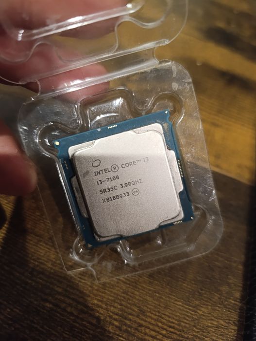 Intel i3-7100 3.90 GHZ