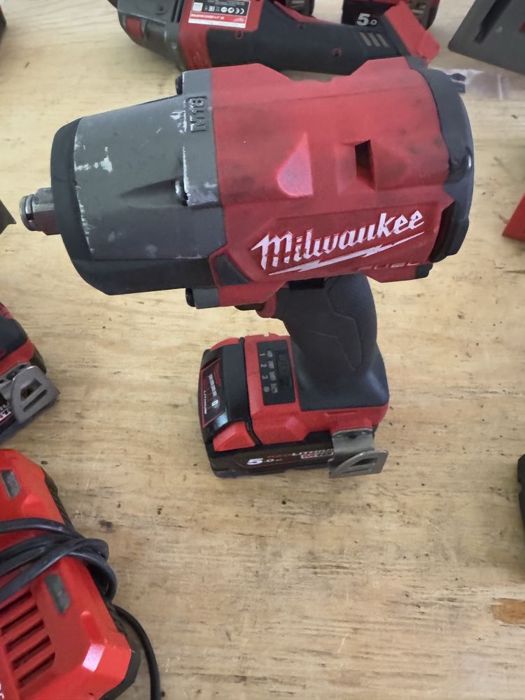 Milwaukee M18. Zestaw narzedzi