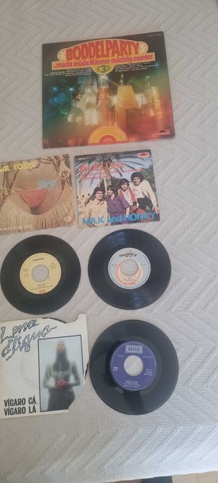 Lote de vinil - Musica Variada e Contos infantis