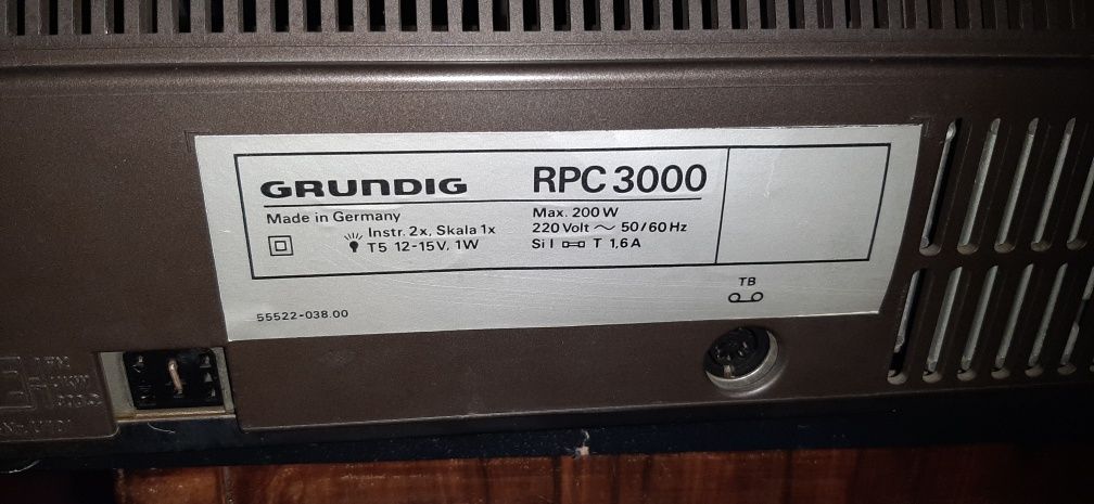 GRUNDING RPC 3000 Amplituner z Gramofonem i Magnetofonem