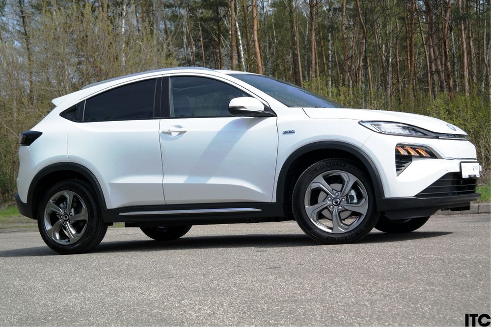 Оренда електромобіля Honda M-NV 2024