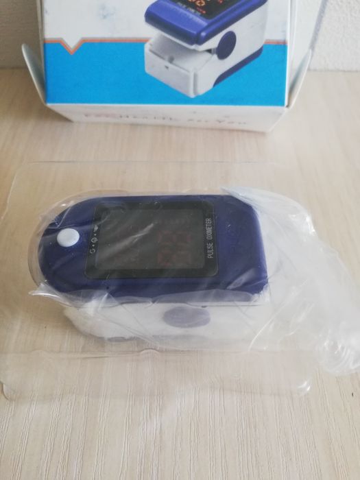 Пульсоксиметр Fingertip AB-88. Новый. Торг уместен.