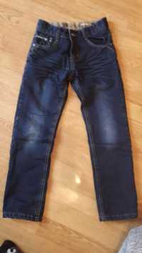 Ocieplane spodnie jeans 134