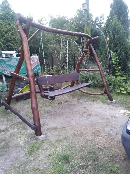Huśtawka ogrodowa z ławką