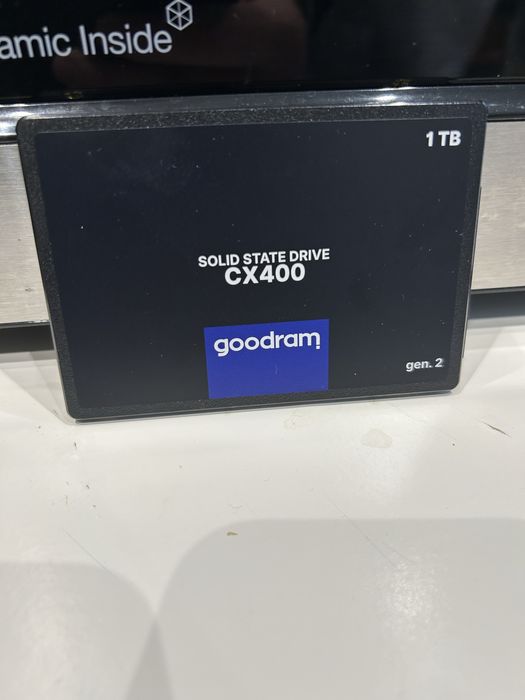 Sony Playstation 4 Pro1TB CUH-7216B Biała  2 Pady PS4  dysk SSD