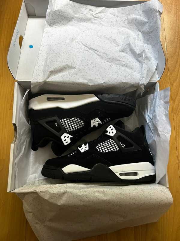 Jordan 4 Retro White Thunder 38 EU / 5,5US / 23,5 CM