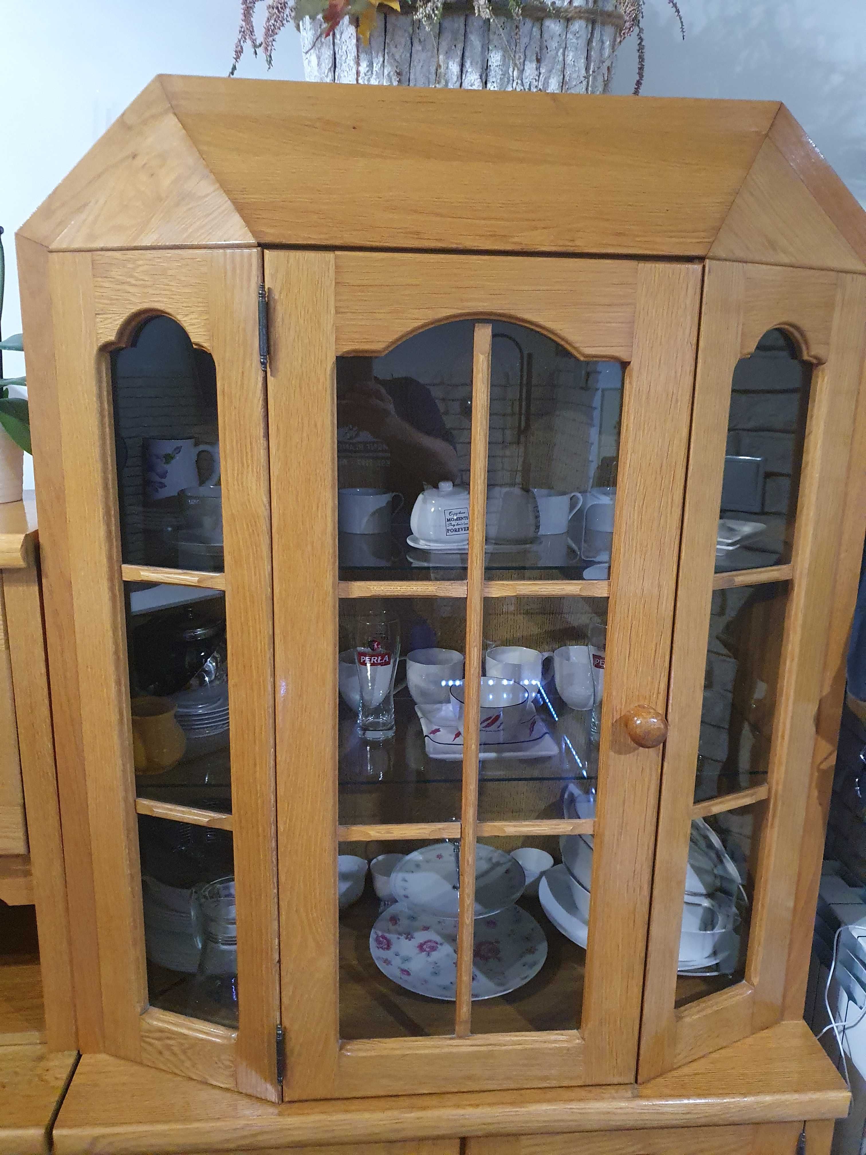 Meblościanka modułowa w stylu retro