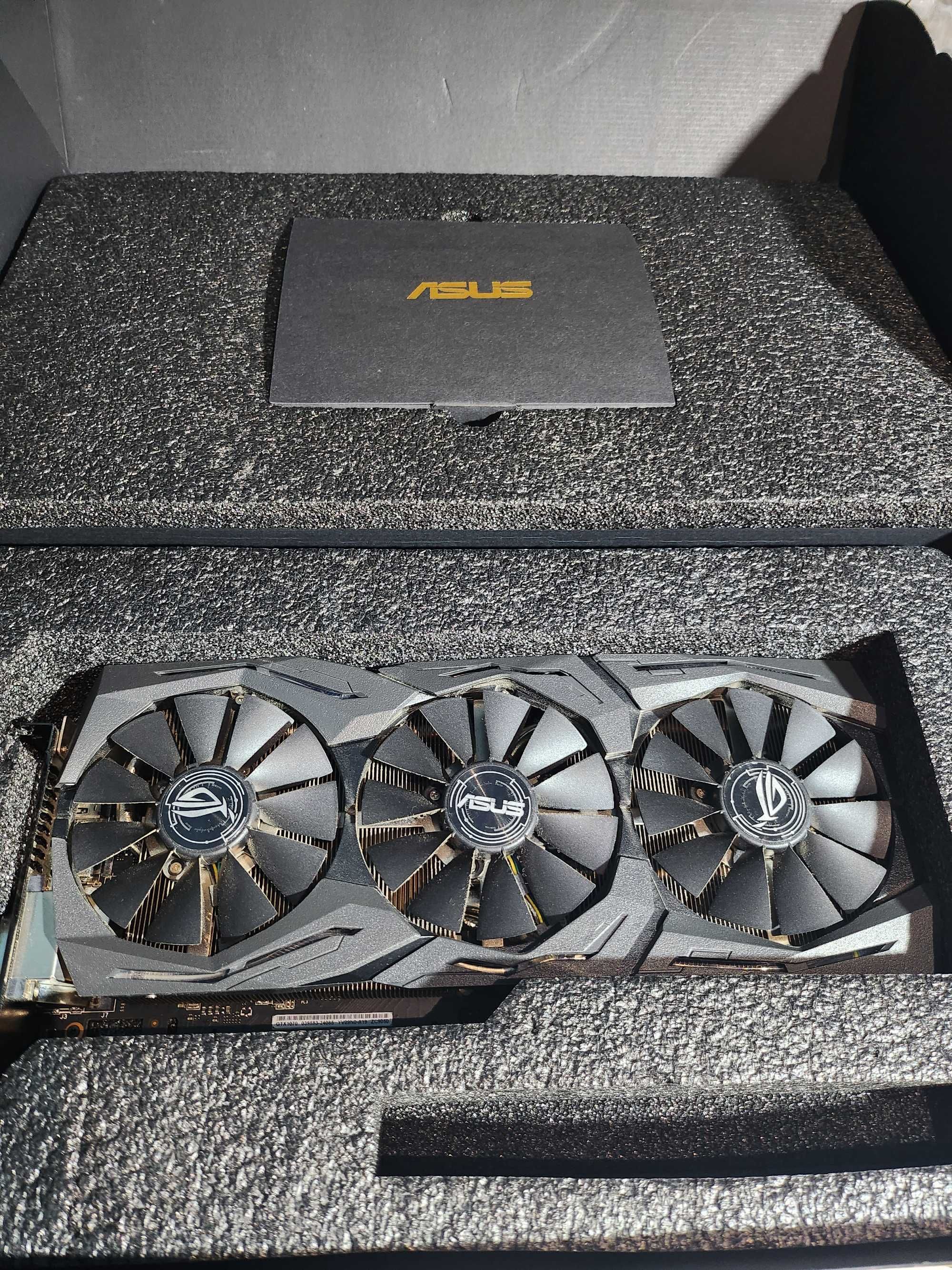 Placa gráfica GTX 1070 Rog Strix