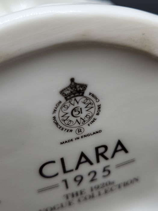 Porcelanowa figurka Clara Royal Worcester